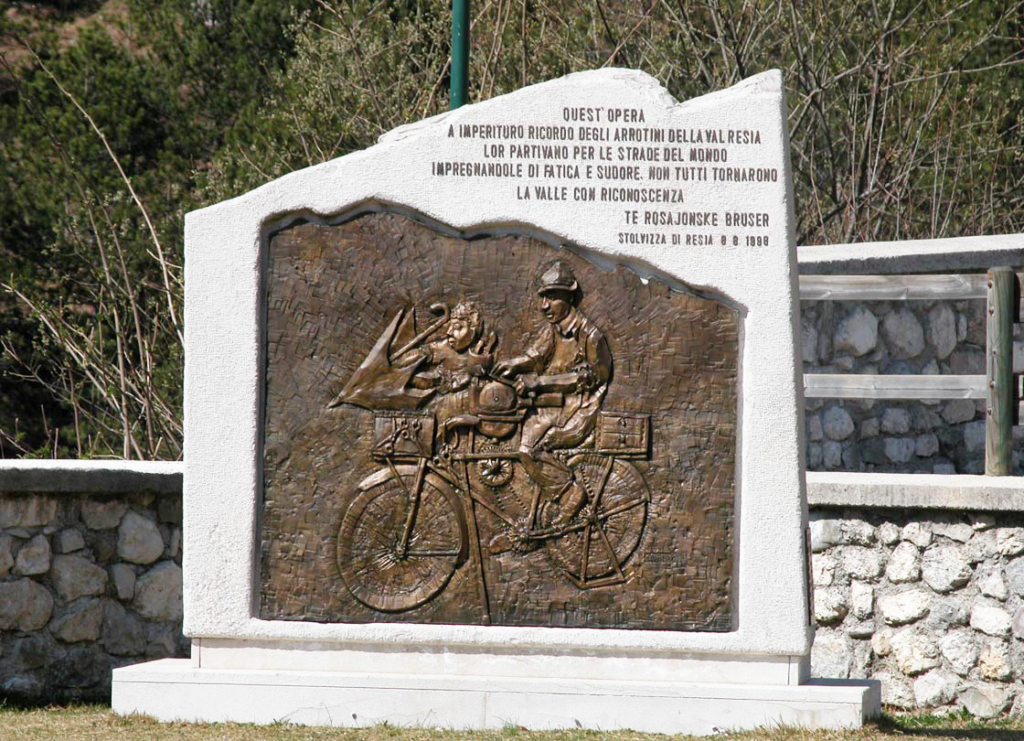 Mara Paletti na čelu društva bivših brusačev _ Mara Paletti al vertice del Cama